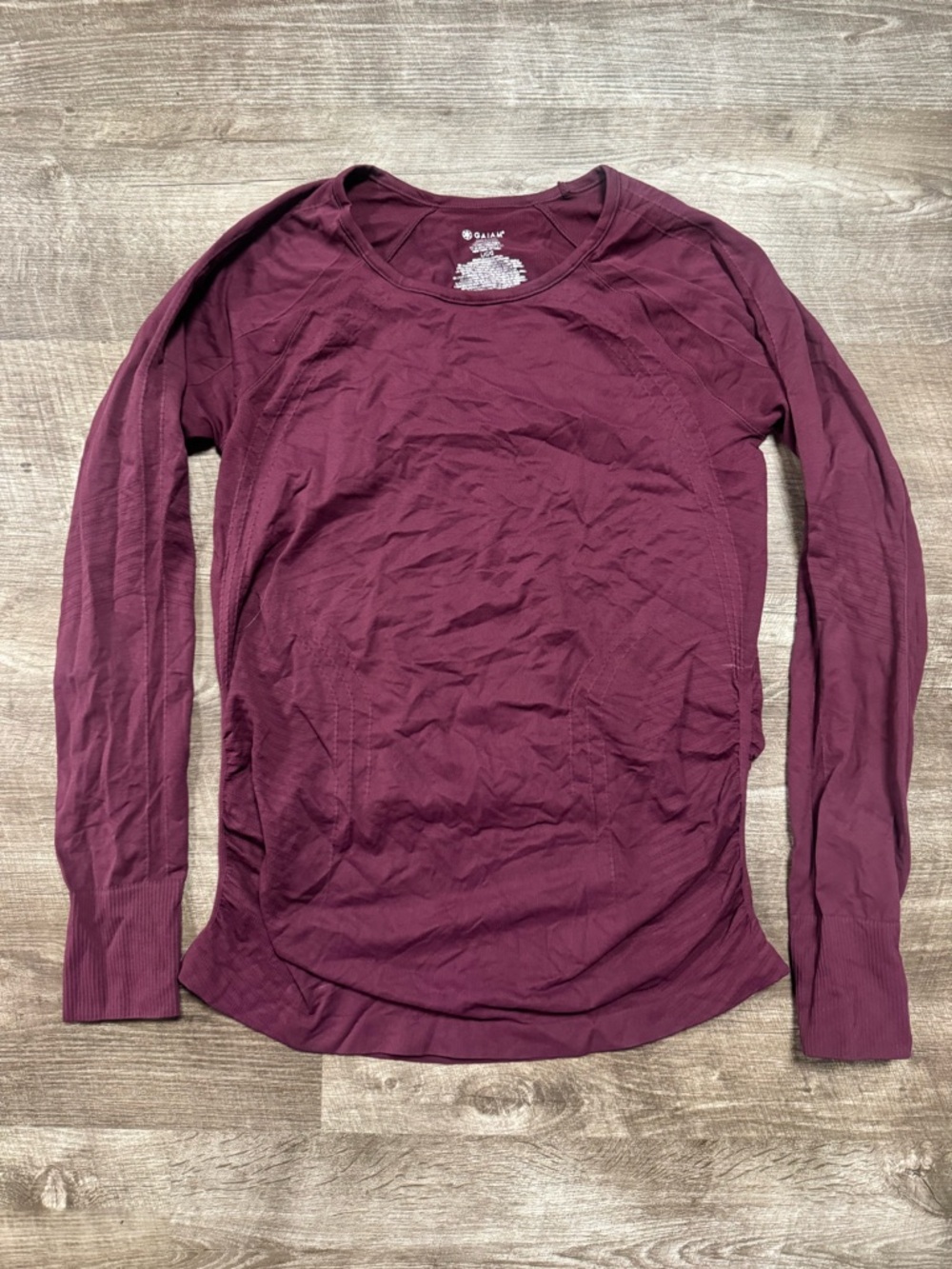 GAIAM Long Sleeve Athletic Top Size Large